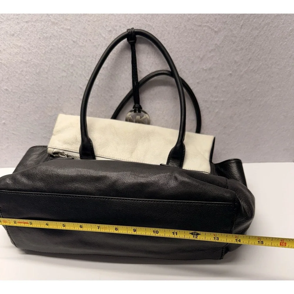Michael Kors Tippi Large Satchel Leather Handbag Purse Black Cream White